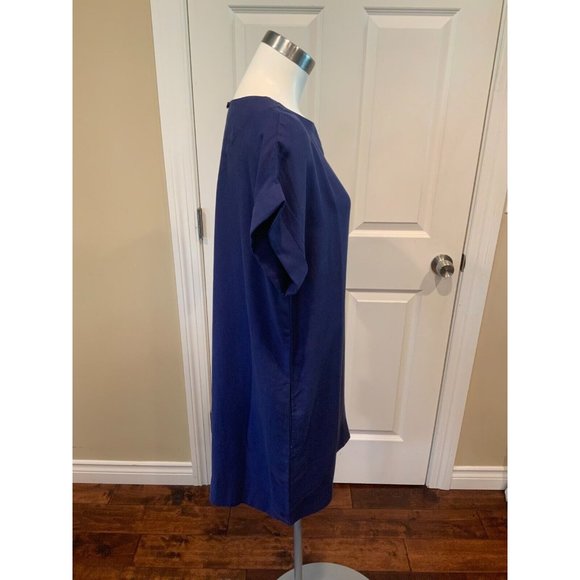 By Trovata Birds of Paradis Blue Short Sleeve Shift Dress, Size Medium NWT! - Picture 3 of 7